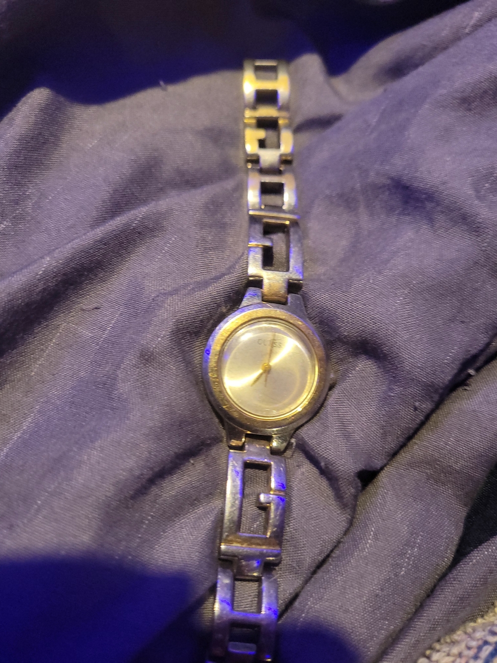 Slim Stainless Steel Women's Vintage guess Watch